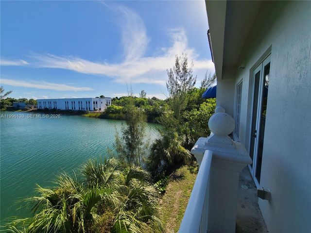 12940 SW 128th Street 202, Miami, FL 33186