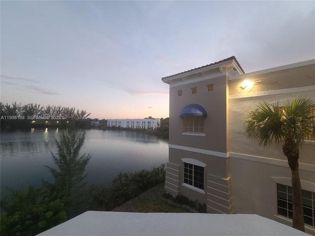 12940 SW 128th Street 202, Miami, FL 33186