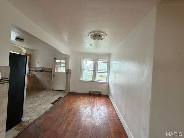 8964 Mayfield Court, St Louis, MO 63136