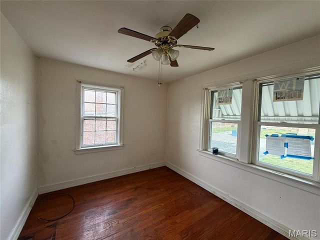 8964 Mayfield Court, St Louis, MO 63136