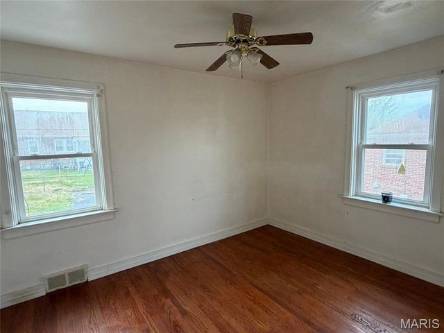 8964 Mayfield Court, St Louis, MO 63136