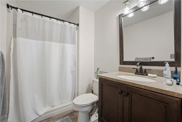 130 Neshannock Trails Dr, Neshannock Twp, PA 16105