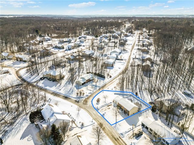 130 Neshannock Trails Dr, Neshannock Twp, PA 16105