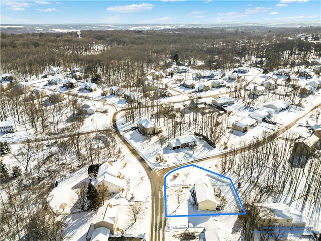 130 Neshannock Trails Dr, Neshannock Twp, PA 16105