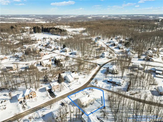 130 Neshannock Trails Dr, Neshannock Twp, PA 16105