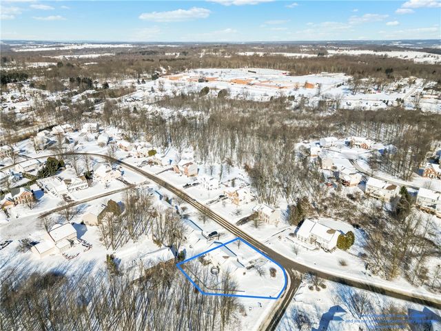 130 Neshannock Trails Dr, Neshannock Twp, PA 16105