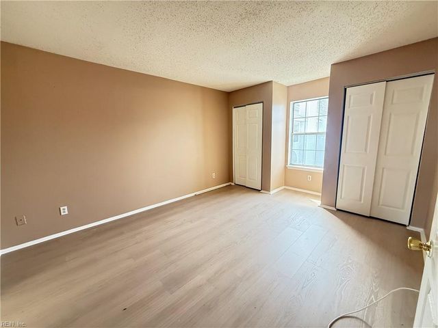 514 Wharf CT, Virginia Beach, VA 23462