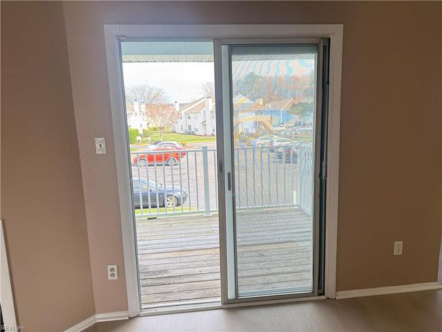 514 Wharf CT, Virginia Beach, VA 23462