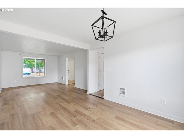 16914 Ne 22ND St, Vancouver, WA 98684