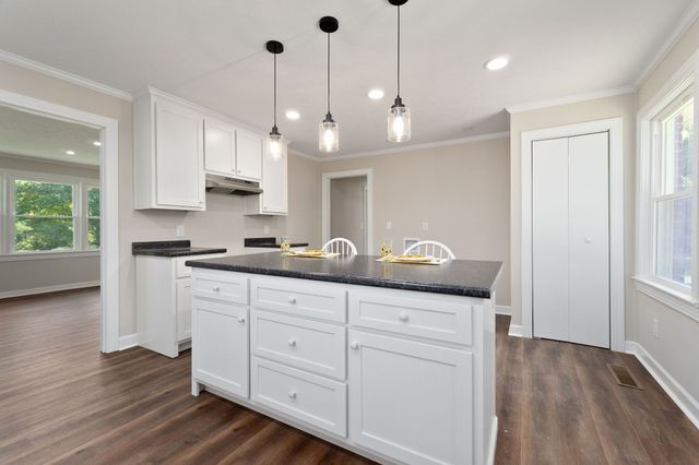 218 Roosevelt Rd, Mcminnville, TN 37110