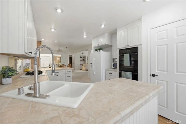 2621 Park Lake 197, Santa Ana, CA 92705