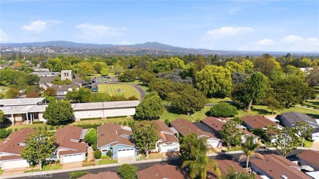 2621 Park Lake 197, Santa Ana, CA 92705