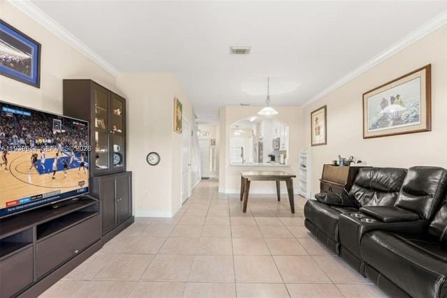 15750 SW 92nd Ave 21C, Palmetto Bay, FL 33157