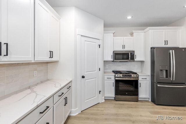 6604 Timber Crest Drive Ne 54, Plainfield Twp, MI 49341