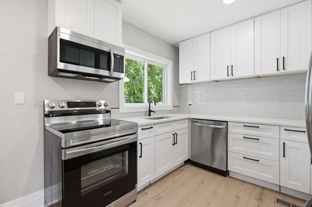 2482 Depot St, Spring Hill, TN 37174