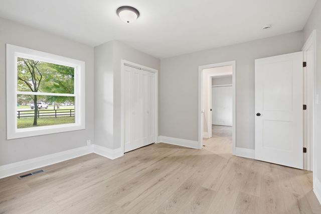 2482 Depot St, Spring Hill, TN 37174