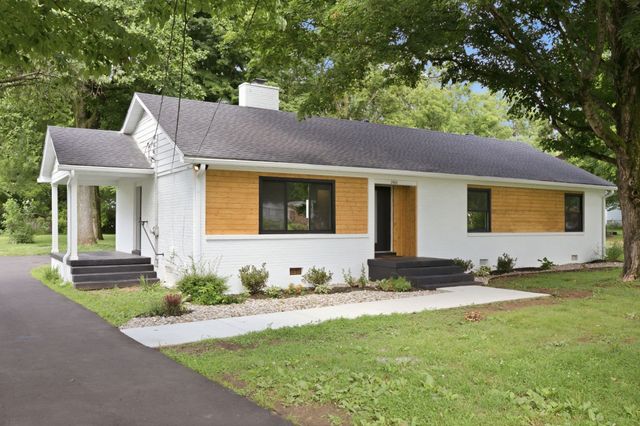 2482 Depot St, Spring Hill, TN 37174