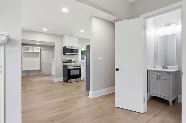 2482 Depot St, Spring Hill, TN 37174