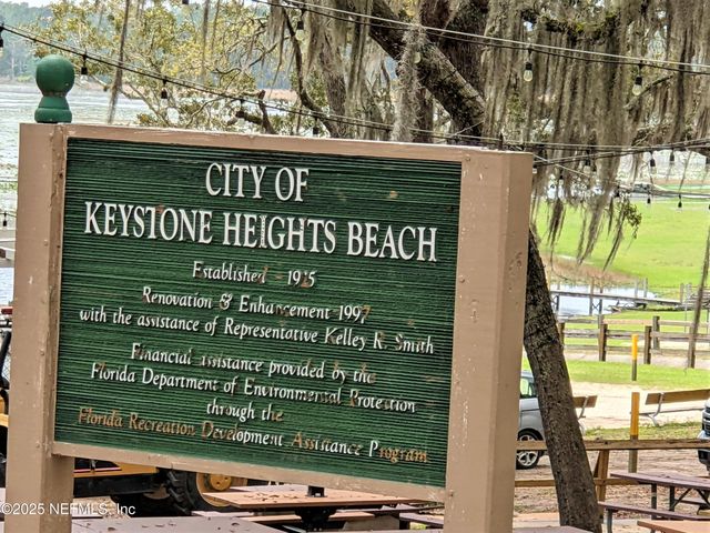 7043 GATORBONE Road, Keystone Heights, FL 32656