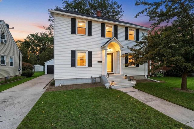 1109 12TH AVENUE, Green Bay, WI 54304