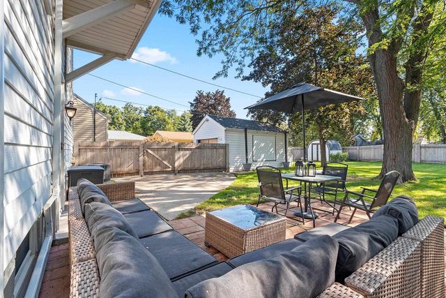 1109 12TH AVENUE, Green Bay, WI 54304