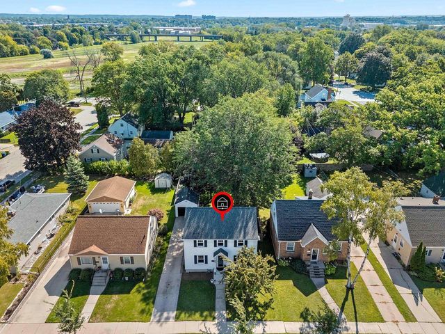 1109 12TH AVENUE, Green Bay, WI 54304