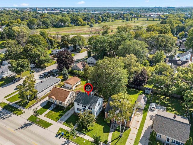 1109 12TH AVENUE, Green Bay, WI 54304