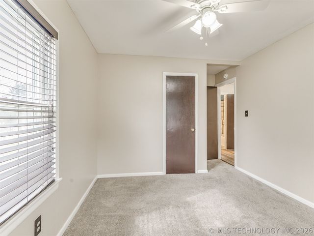 632 S Walnut Street, Nowata, OK 74048