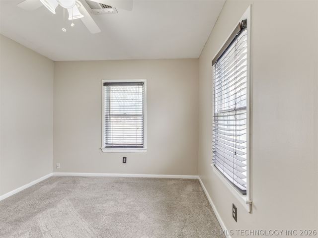 632 S Walnut Street, Nowata, OK 74048