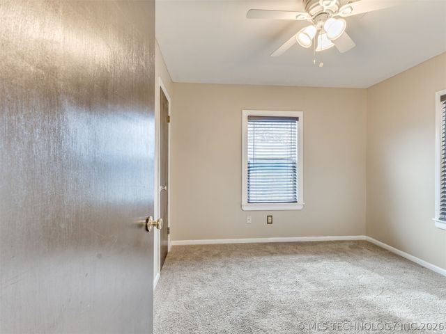 632 S Walnut Street, Nowata, OK 74048