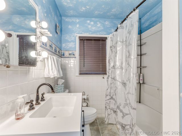 632 S Walnut Street, Nowata, OK 74048