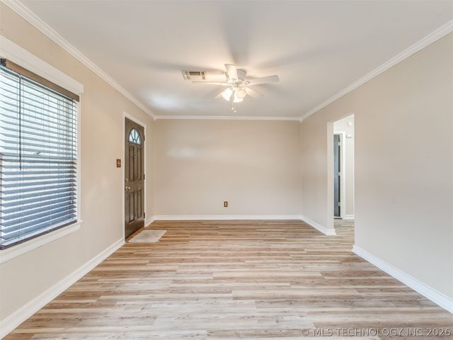 632 S Walnut Street, Nowata, OK 74048