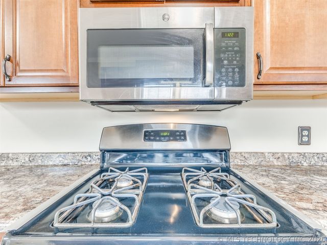 632 S Walnut Street, Nowata, OK 74048