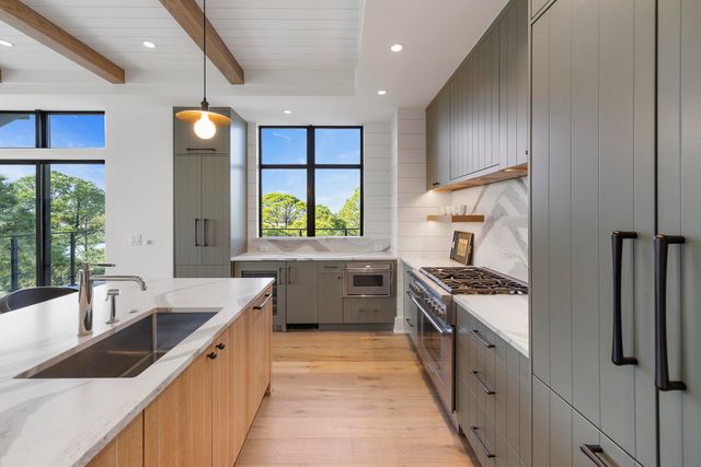 5444 Southern Pines Lane, Kiawah Island, SC 29455