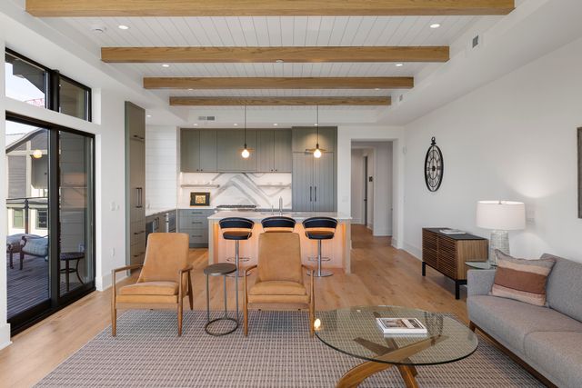 5444 Southern Pines Lane, Kiawah Island, SC 29455