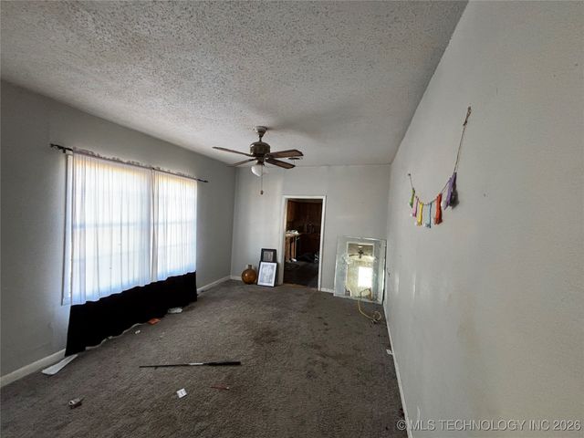 1398 Sexton, Calera, OK 74730