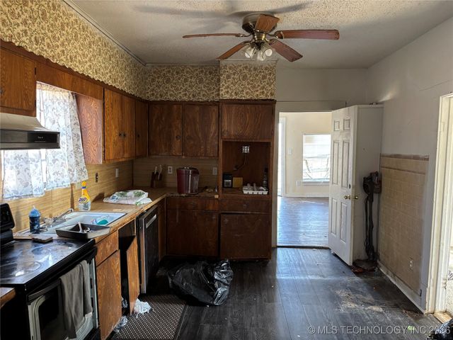 1398 Sexton, Calera, OK 74730