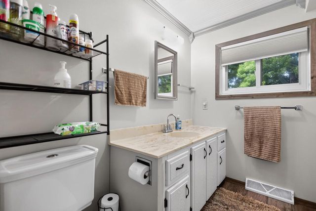 7033 Clover COURT, Burlington, WI 53105