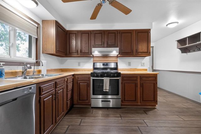 7033 Clover COURT, Burlington, WI 53105