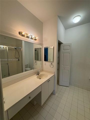 669 NW 42nd Ave, Plantation, FL 33317