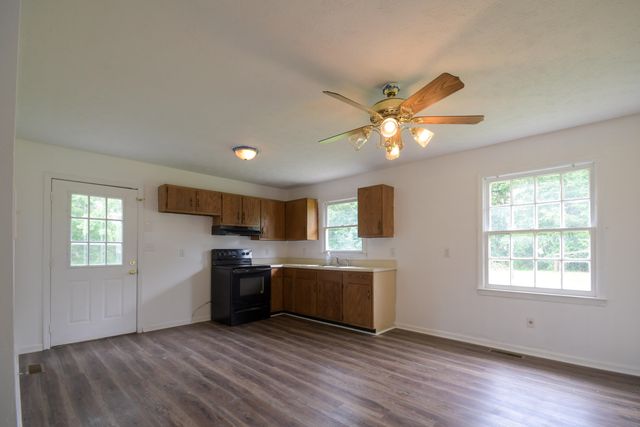 1735 Welch Road, Jeffersonville, KY 40337