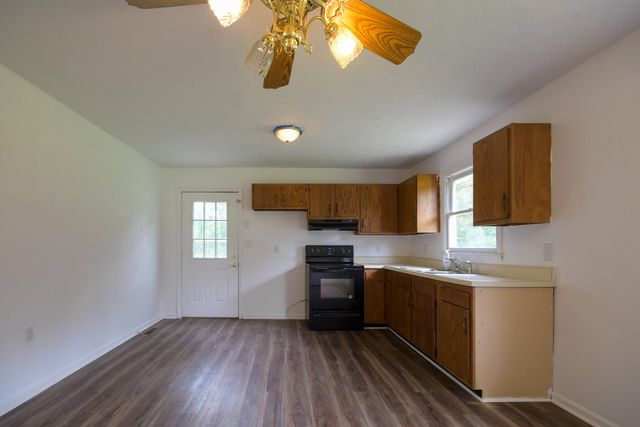 1735 Welch Road, Jeffersonville, KY 40337