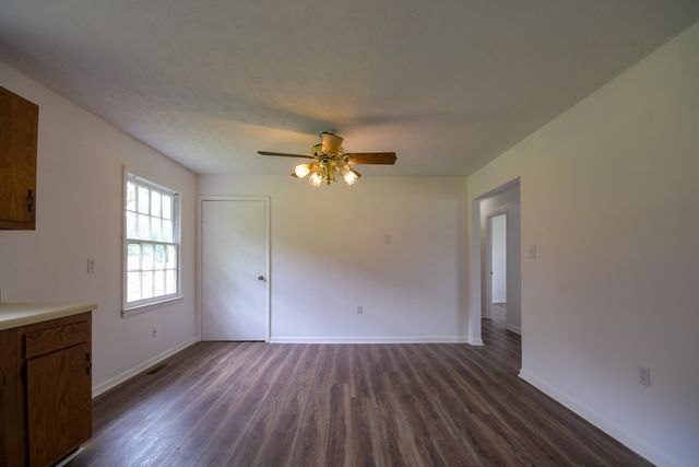 1735 Welch Road, Jeffersonville, KY 40337