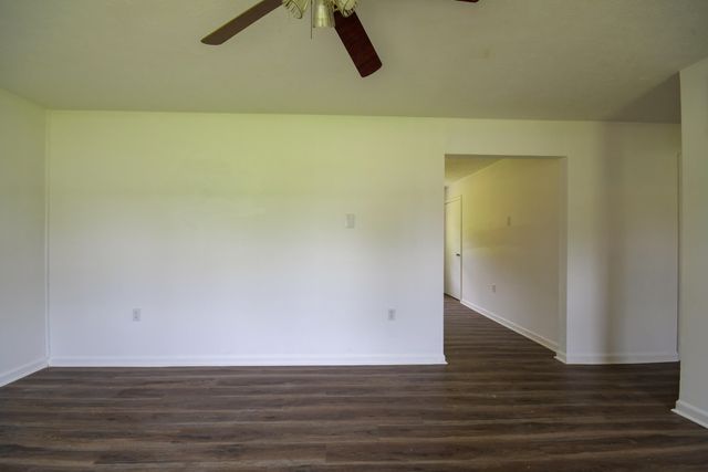 1735 Welch Road, Jeffersonville, KY 40337