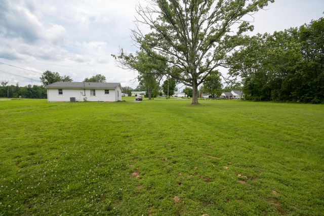 1735 Welch Road, Jeffersonville, KY 40337