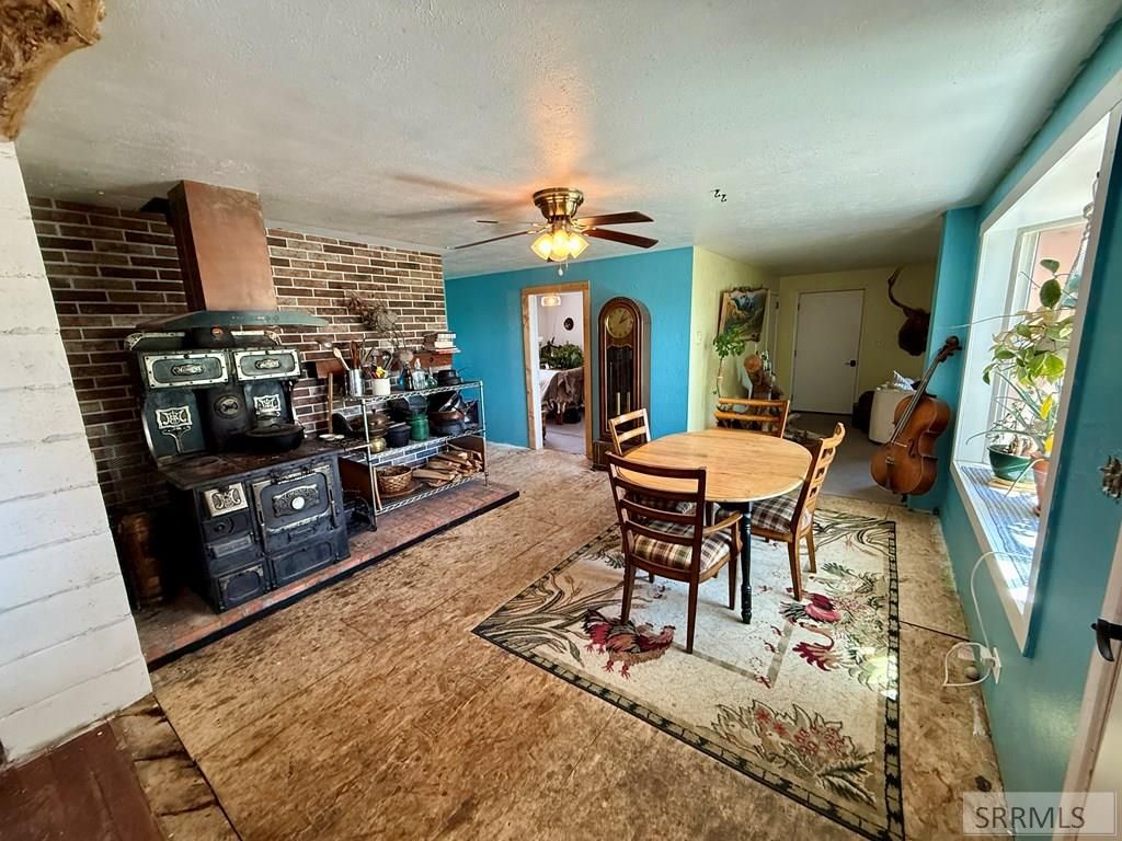 Image 18 of property listing at 2 Hammon Drive, Salmon, ID 83467