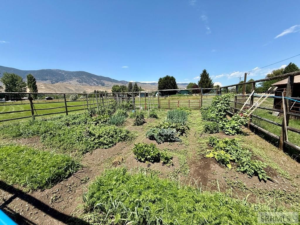 Image 37 of property listing at 2 Hammon Drive, Salmon, ID 83467