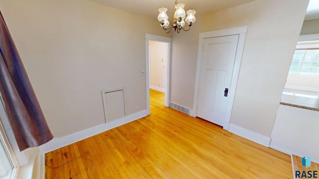 1024 4th St Street, Brookings, SD 57006