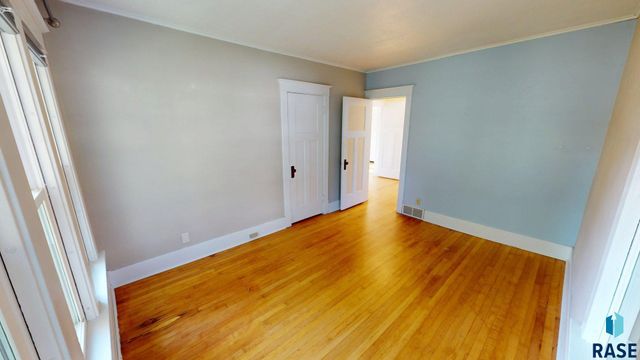 1024 4th St Street, Brookings, SD 57006