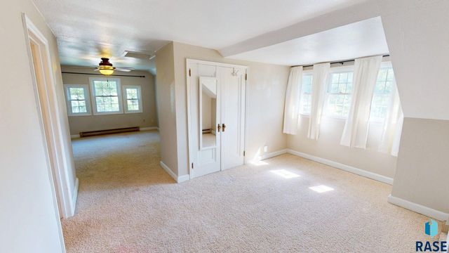 1024 4th St Street, Brookings, SD 57006